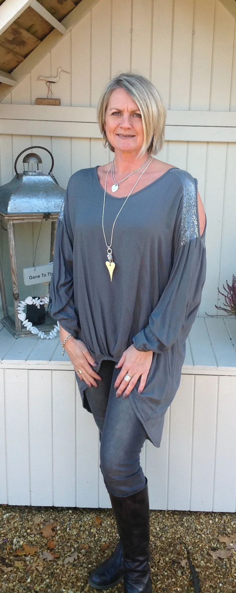 Abruzzo Sequin Top Soft in Charcoal