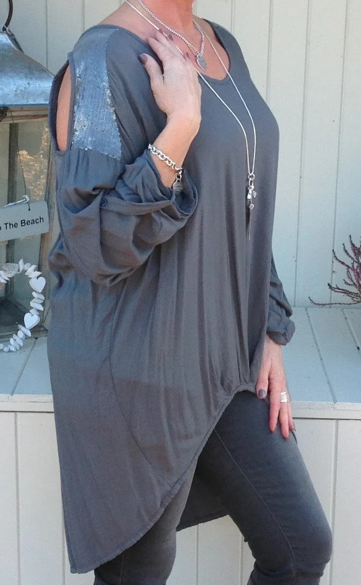 Abruzzo Sequin Top Soft in Charcoal