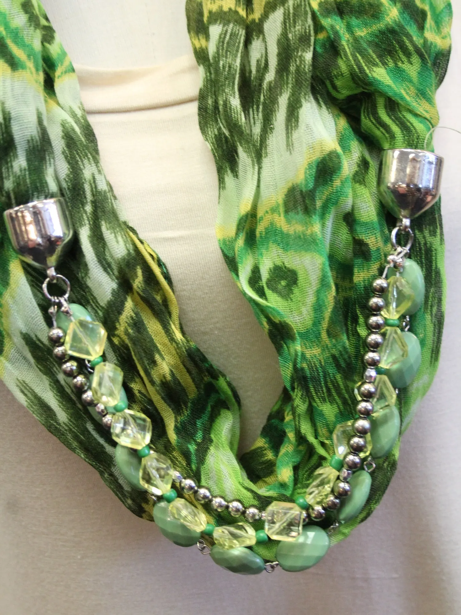 ADO | Jewelry Infinity Scarf Green & Yellow