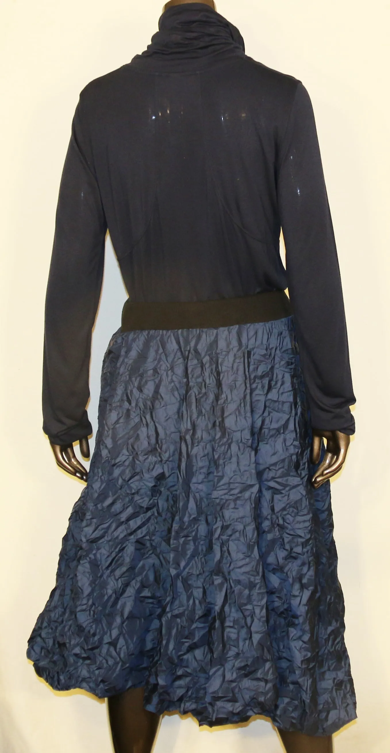 Asymmetrical Bubble Hem Skirt