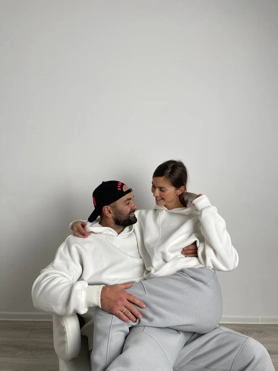 Family Look Suit Color White with Gray Women's Tracksuit Men's Tracksuit