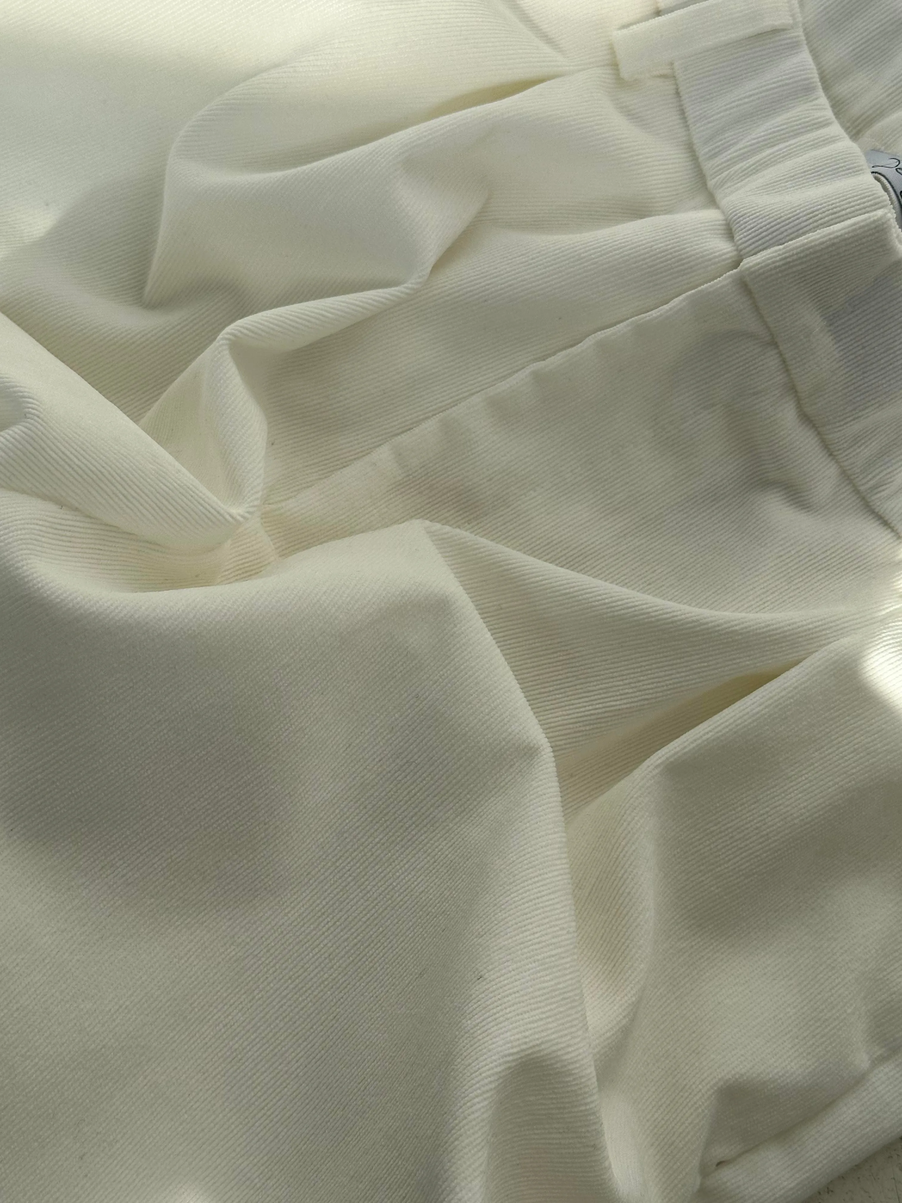 Lisette oversized suit pants in corduroy - Off-white