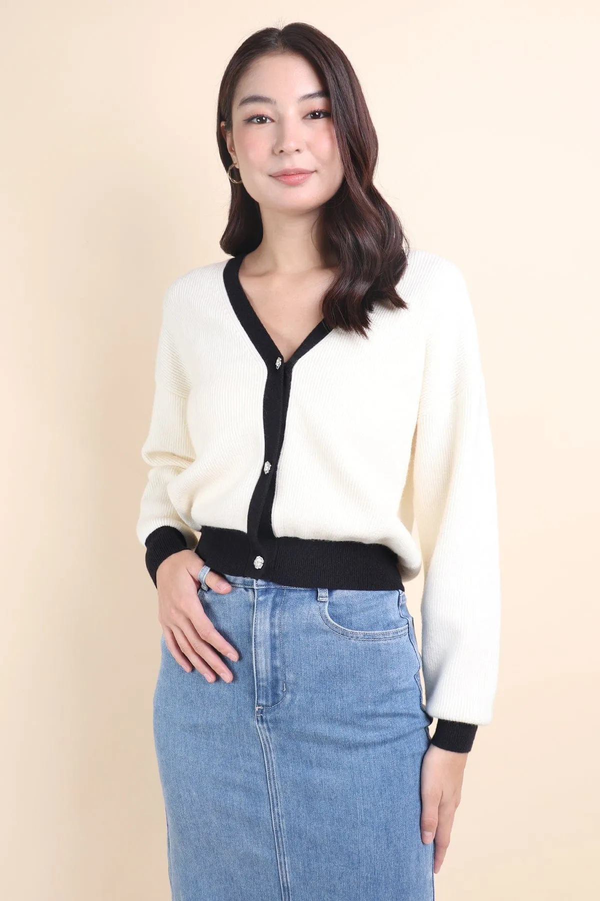REVERIE CONTRAST PULLOVER CARDIGAN IN CREAM