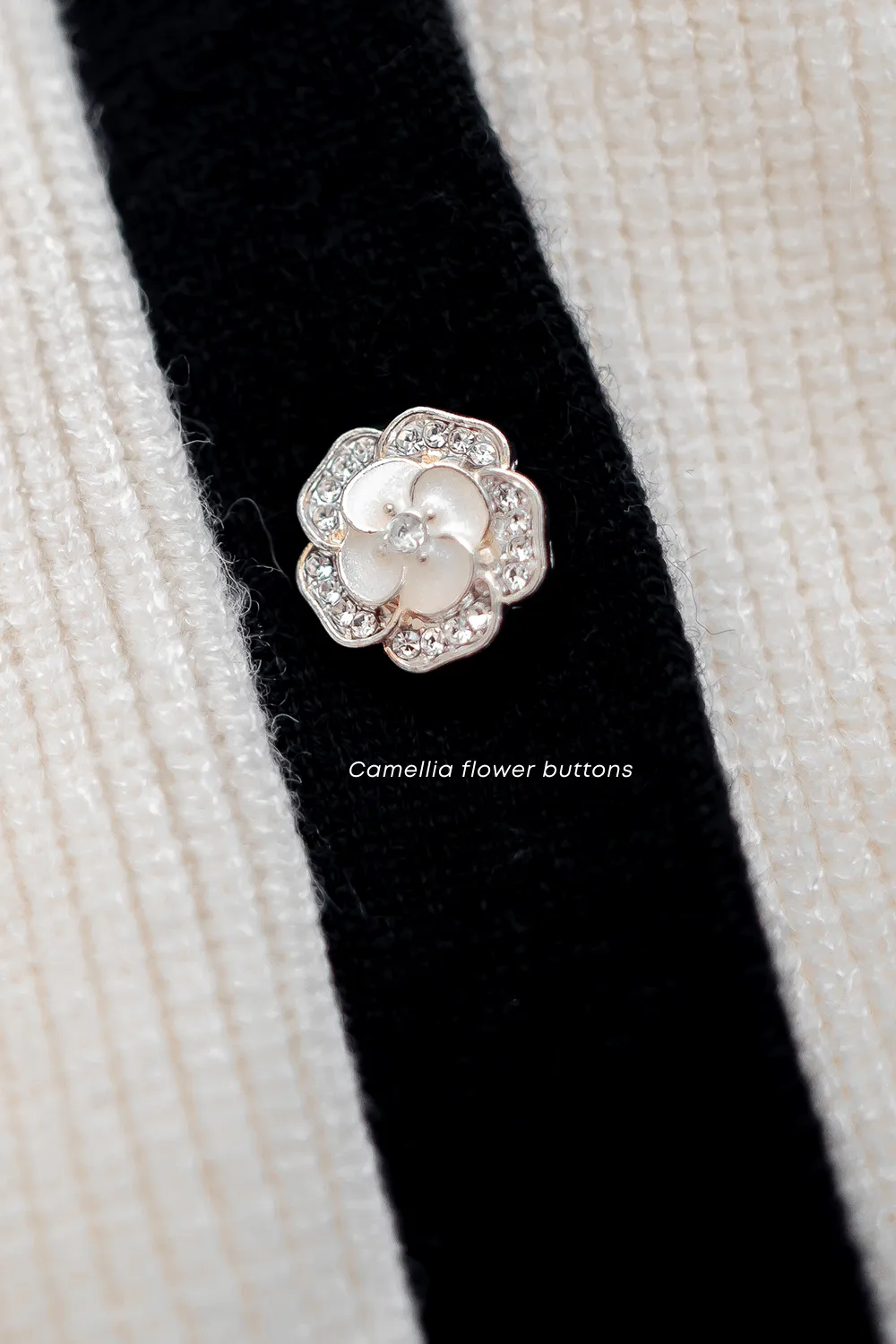 REVERIE CONTRAST PULLOVER CARDIGAN IN CREAM