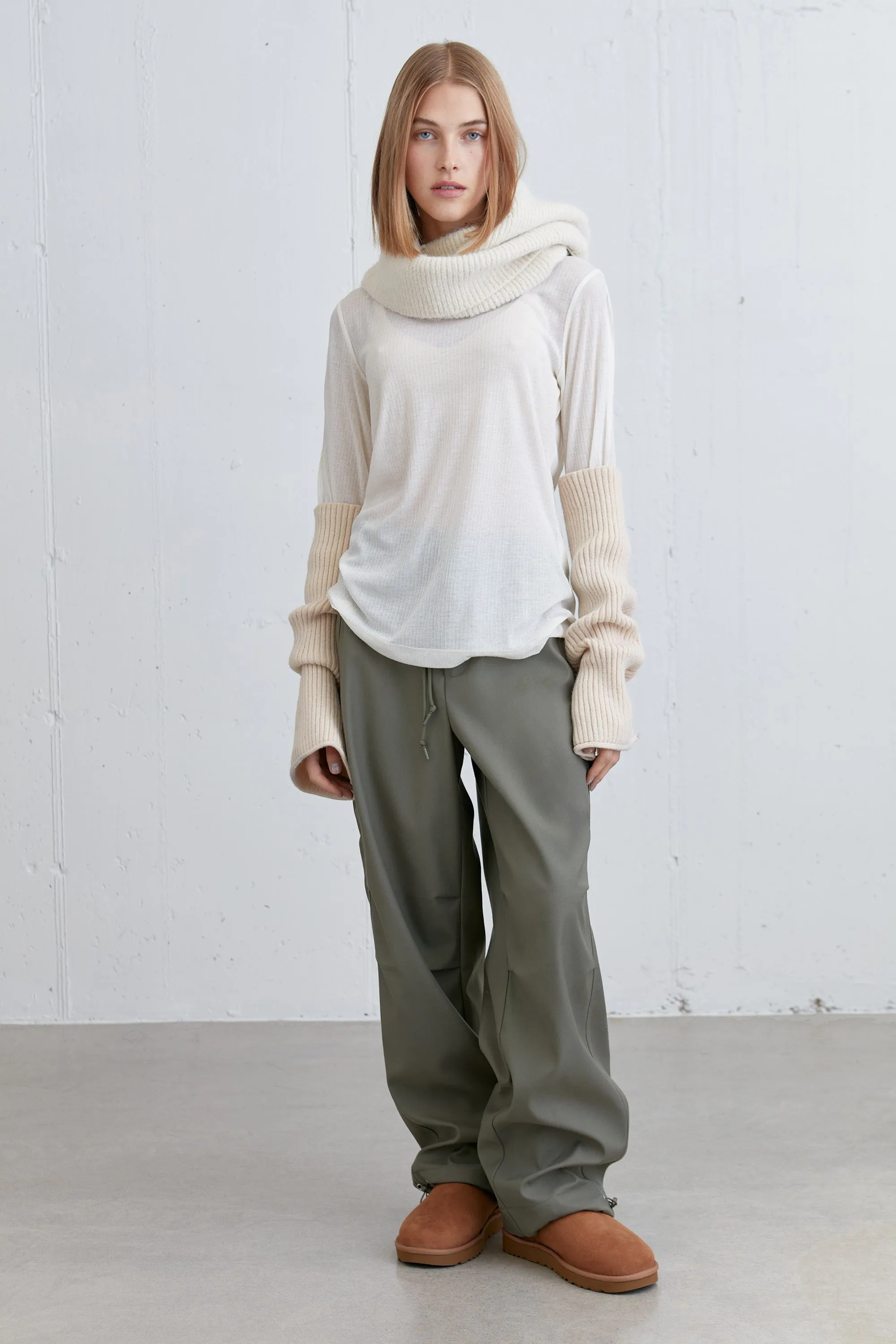 SHEER CREWNECK LONG SLEEVE TOP