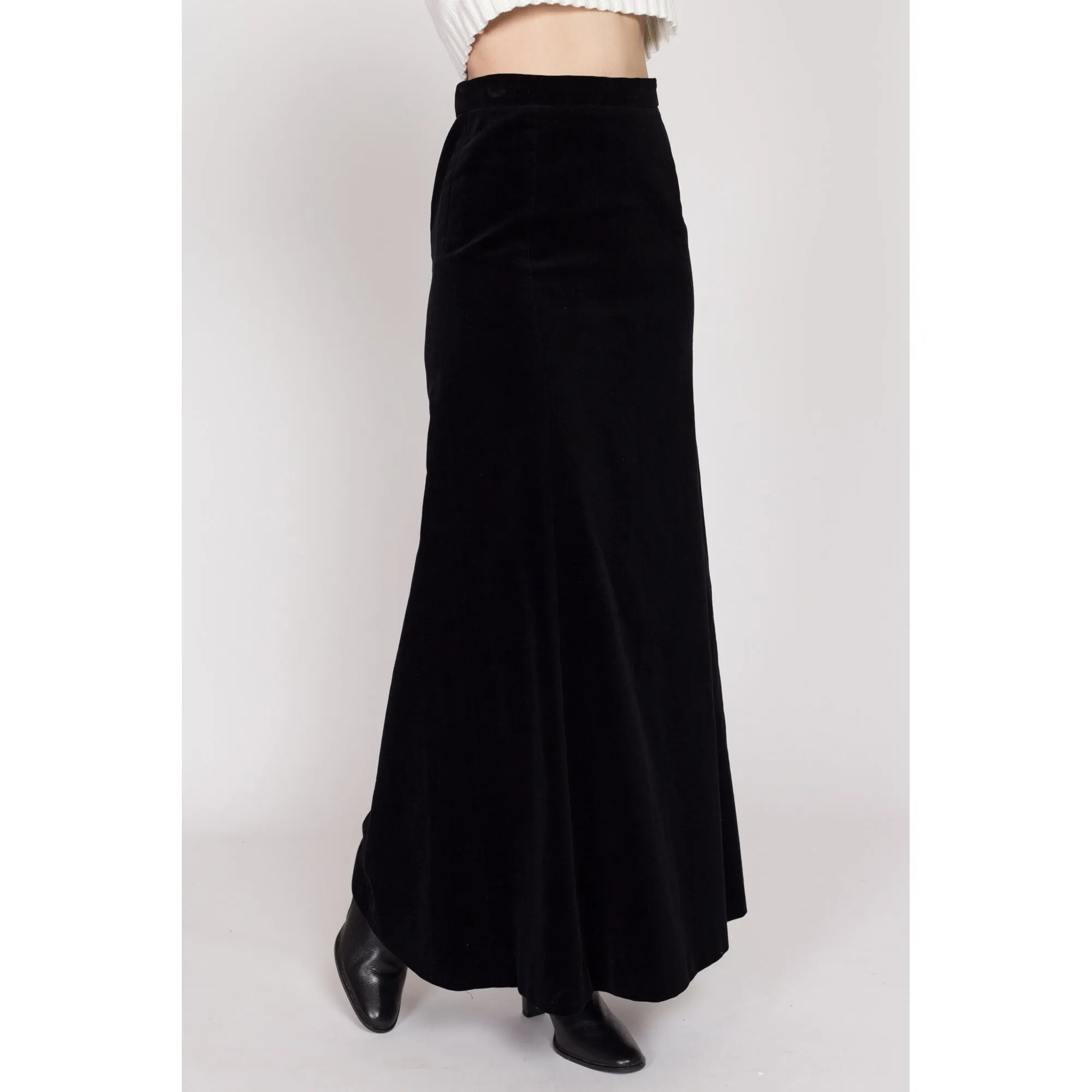 Small 70s Black Velvet Maxi Skirt 26.5"