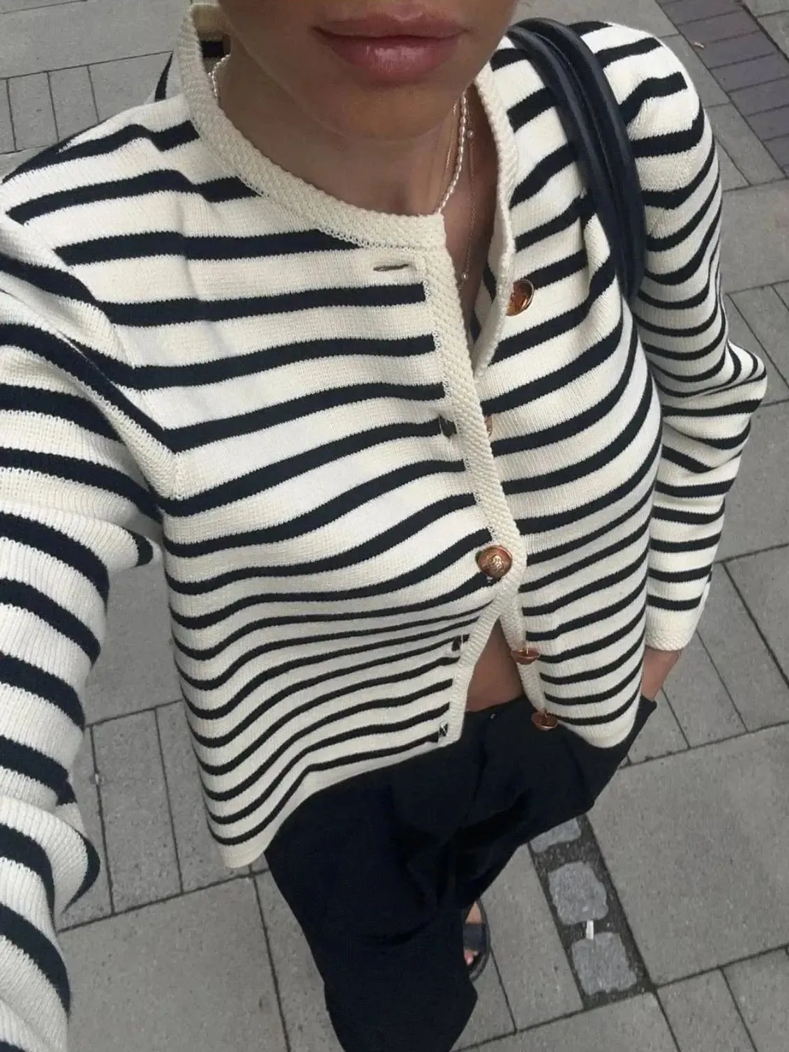 Toleet-Women Casual Striped Sweater 2024 Winter Fashion Single Breasted Knit Short Cardigan Female Elegant O-neck Pullover Sweater