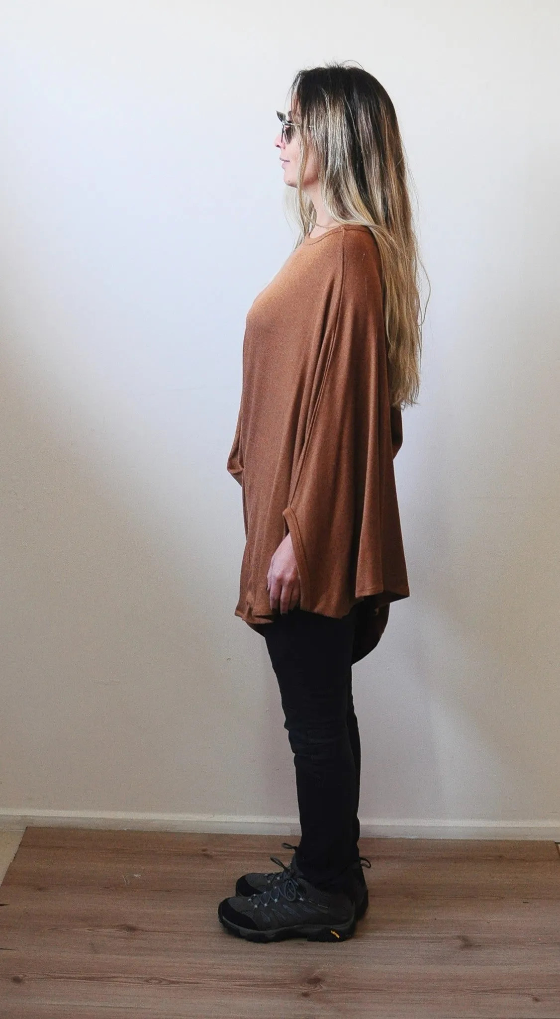 Women's Twisted Top / Loose Casual Cotton Blouse
